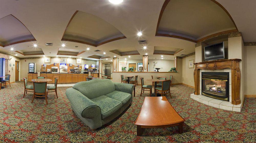 Holiday Inn Express Great Barrington By Ihg מראה חיצוני תמונה