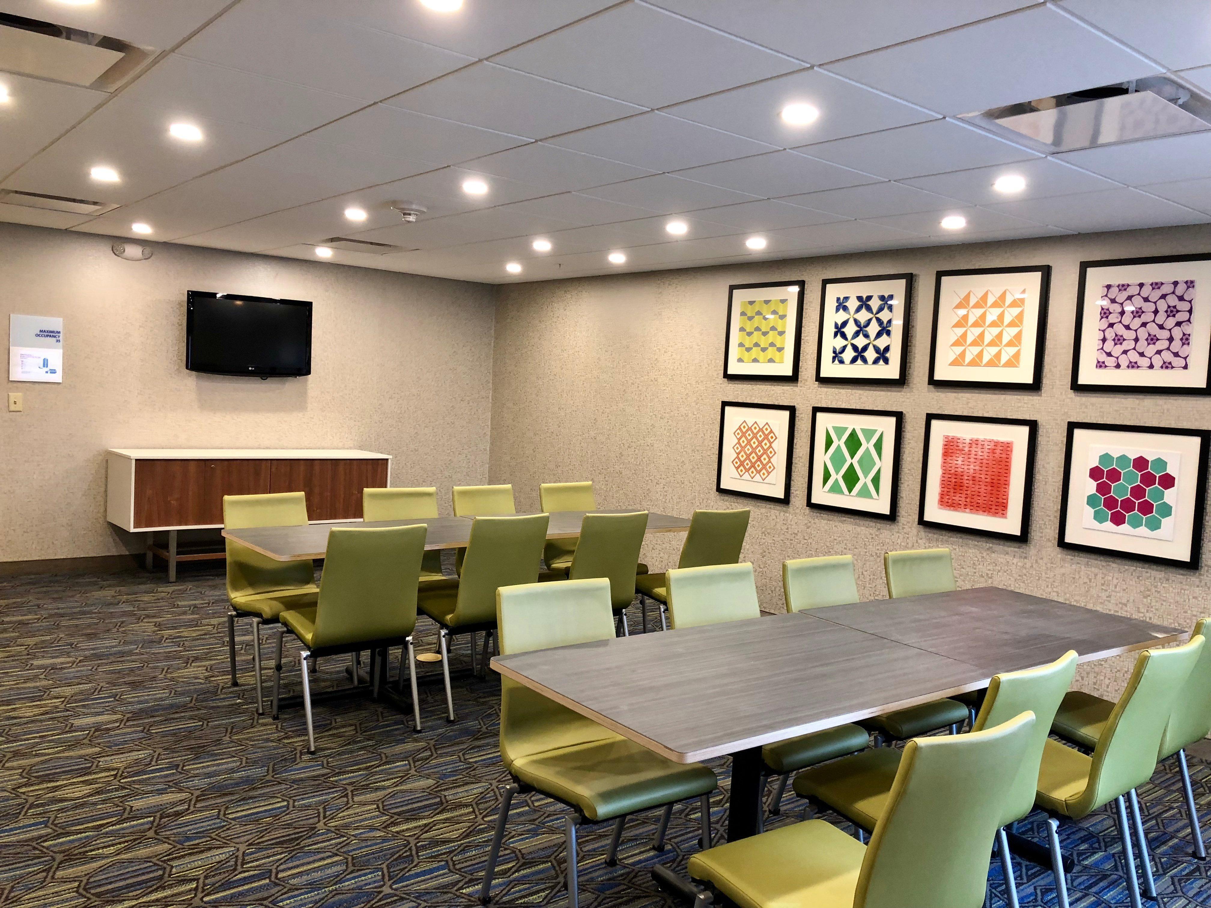 Holiday Inn Express Great Barrington By Ihg מראה חיצוני תמונה