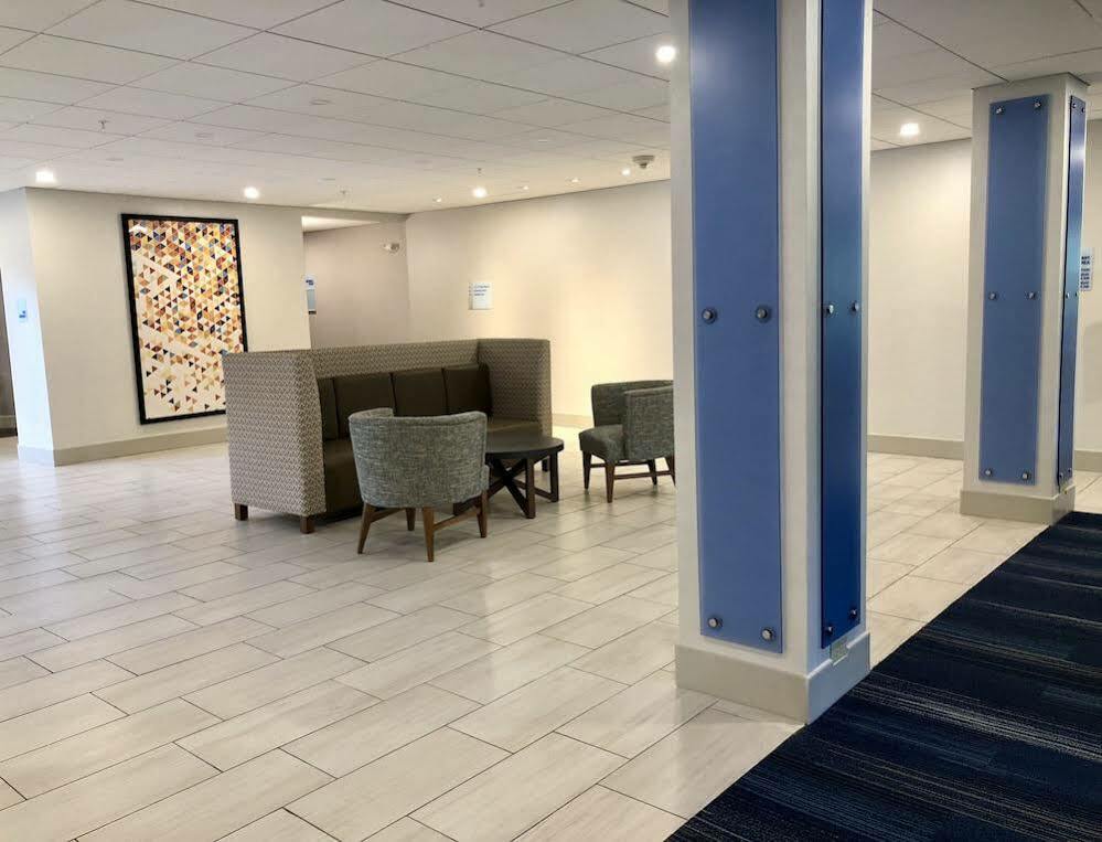 Holiday Inn Express Great Barrington By Ihg מראה חיצוני תמונה